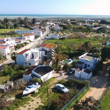 Casas Tipicas Algarvias Arroteia de Baixo